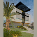 Rodrigo Gonçalves Pimentel señala cómo la recuperación judicial se presenta como una vía legítima para evitar la quiebra y preservar la empresa.