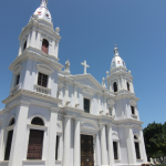 La confianza y esperanza en la vida cristiana se fortalecen a través de la devoción a Nuestra Señora. Jose Eduardo De Oliveira e Silva destaca el papel espiritual de María en la fe cotidiana.