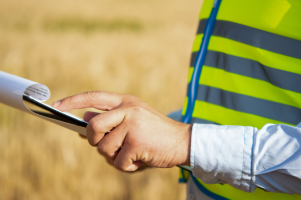 Las órdenes de servicio digitales garantizan trazabilidad técnica y cumplimiento de SLAs, como señala Nexdata Tecnologia Ltda.